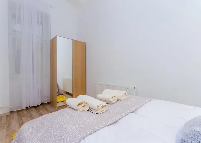 Apartament Urbannest