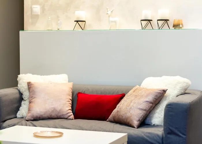 Urbannest Apartament *